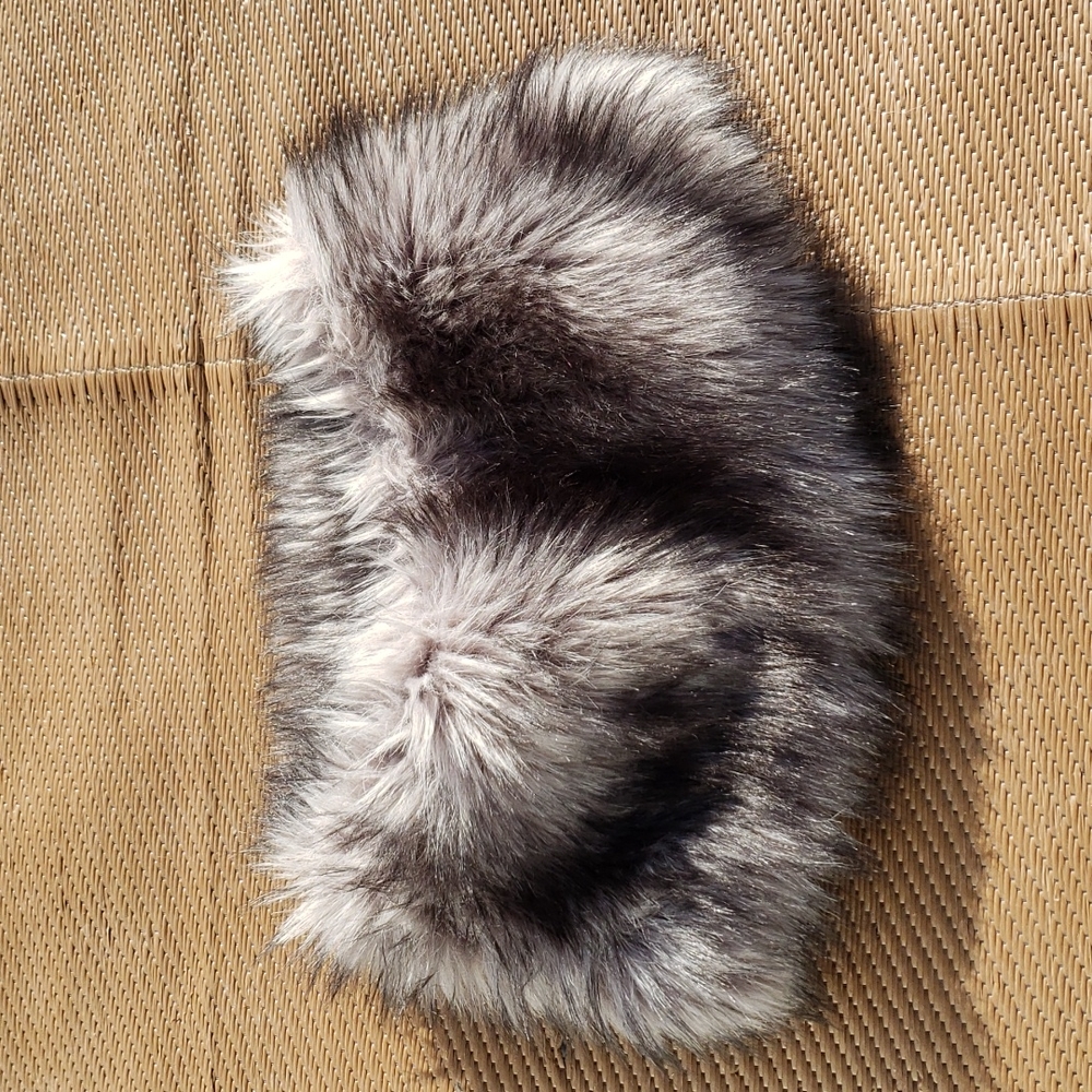 MICHAEL KORS Faux Fox Fur NECK WARMER.